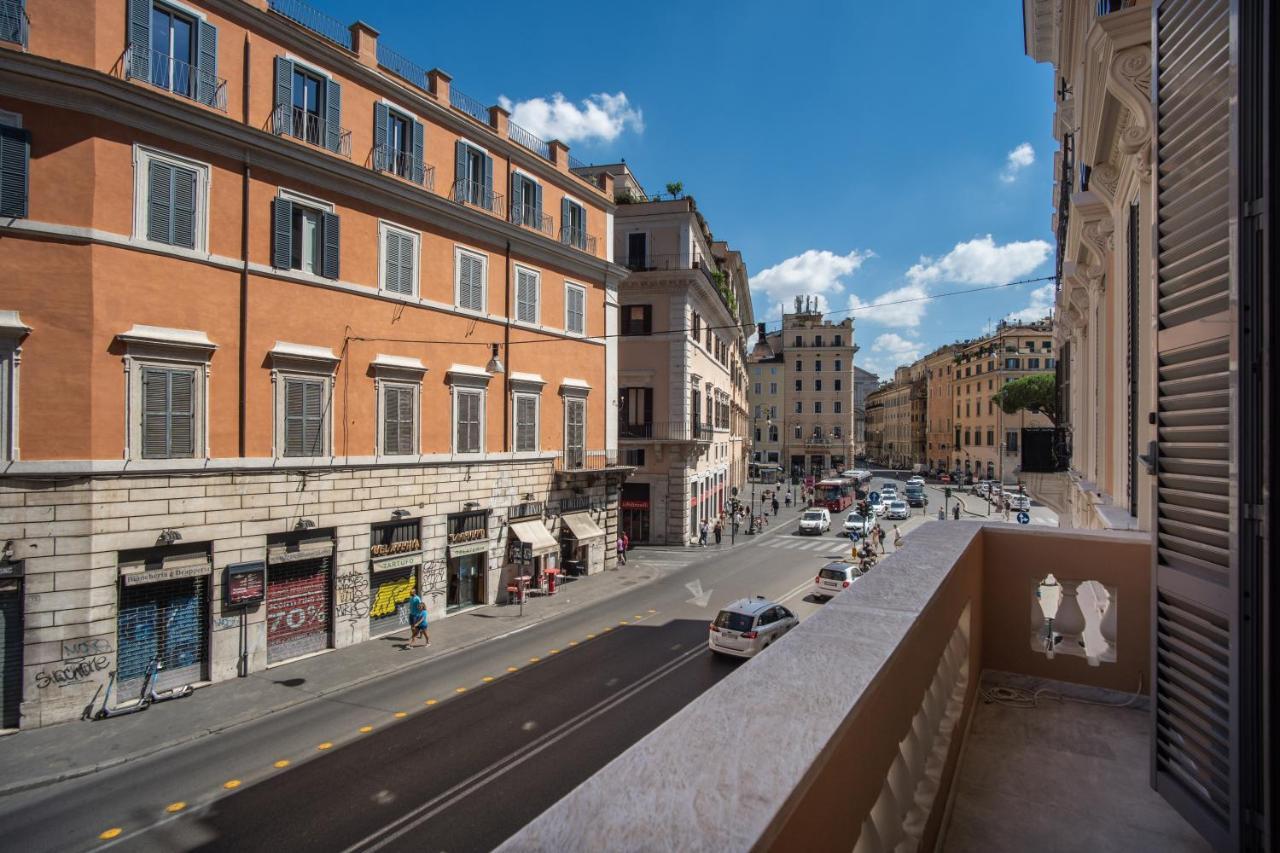 Hotel Della Torre Argentina Rom Exterior foto